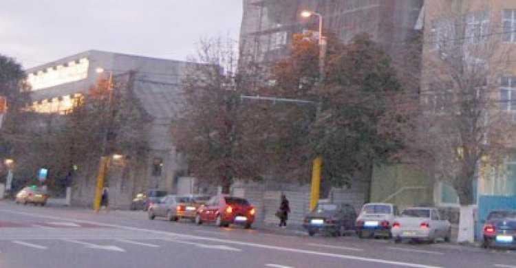 Ce trebuie să cunoaşteţi când circulaţi la intersecţia dintre strada Baba Novac şi I.L. Caragiale